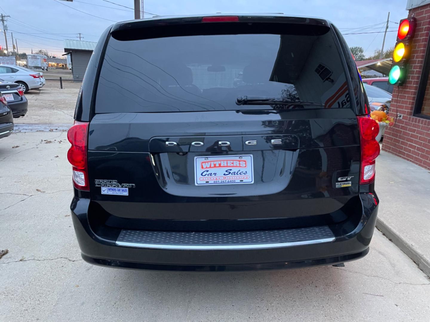 2019 Black /Black Dodge Grand Caravan GT (2C4RDGEG0KR) with an 3.6L V6 DOHC 24V engine, 6A transmission, located at 204 Hwy. 16 East, Carthage, MS, 39051, (601) 267-7277, 0.000000, 0.000000 - Photo#3